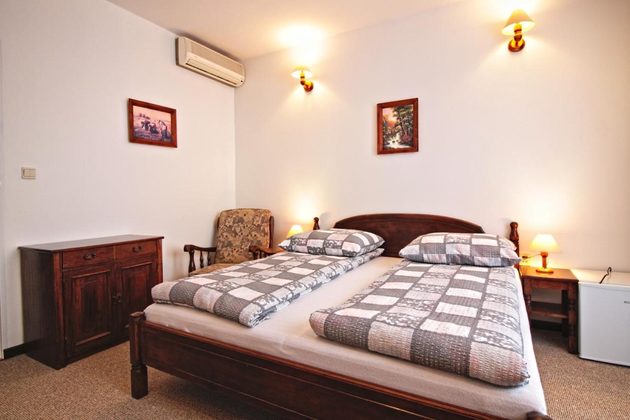 Motel Na Zbojeckiej Skawa Dış mekan fotoğraf