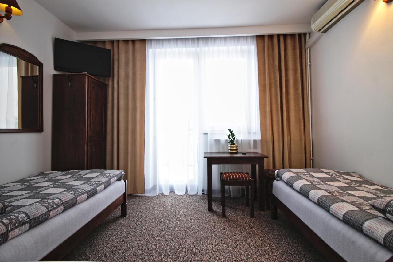 Motel Na Zbojeckiej Skawa Dış mekan fotoğraf