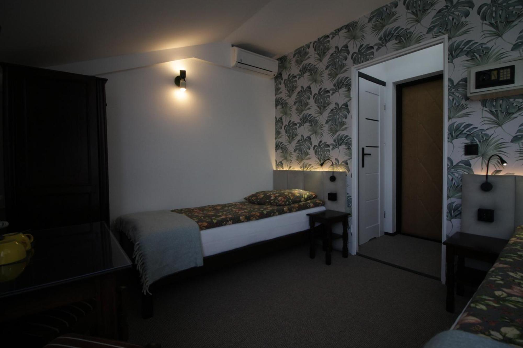 Motel Na Zbojeckiej Skawa Dış mekan fotoğraf