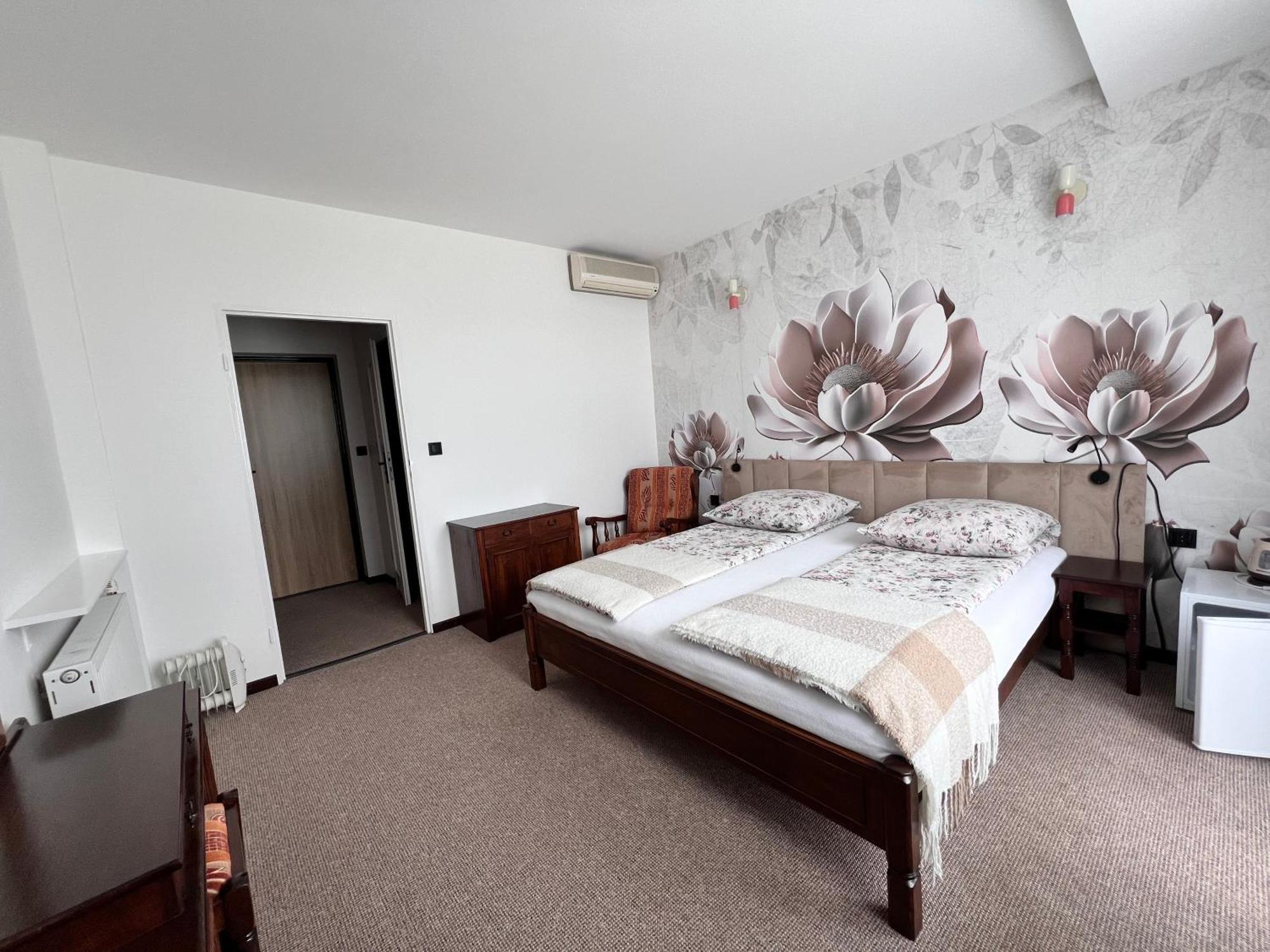 Motel Na Zbojeckiej Skawa Dış mekan fotoğraf